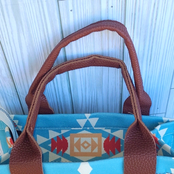 NWOT Imitation Wrangler purse - Picture 9 of 11
